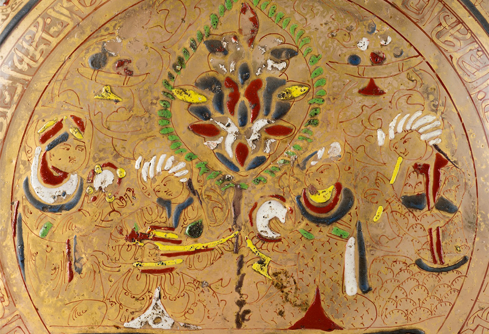 Syrische Glasflasche in Pilgerflaschenform (Detail), um 1280. Dom Museum Wien. Leihgabe der Domkirche St. Stephan, Wien. Foto: Deinhardstein, Rastl 