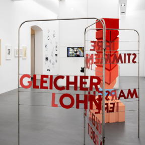 Luiza Margan, Pionierinnen-Säule (Rotes Wien) (Detail), 2025. Courtesy of the artist, Luiza Margan © Bildrecht, Wien 2025, Foto: L. Deinhardstein